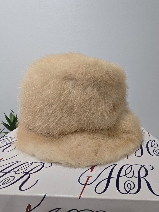 Vintage Real Fur Bucket Hat & Box - Likely Mink, Cream Beige, Mid Century - Picture 2 of 12